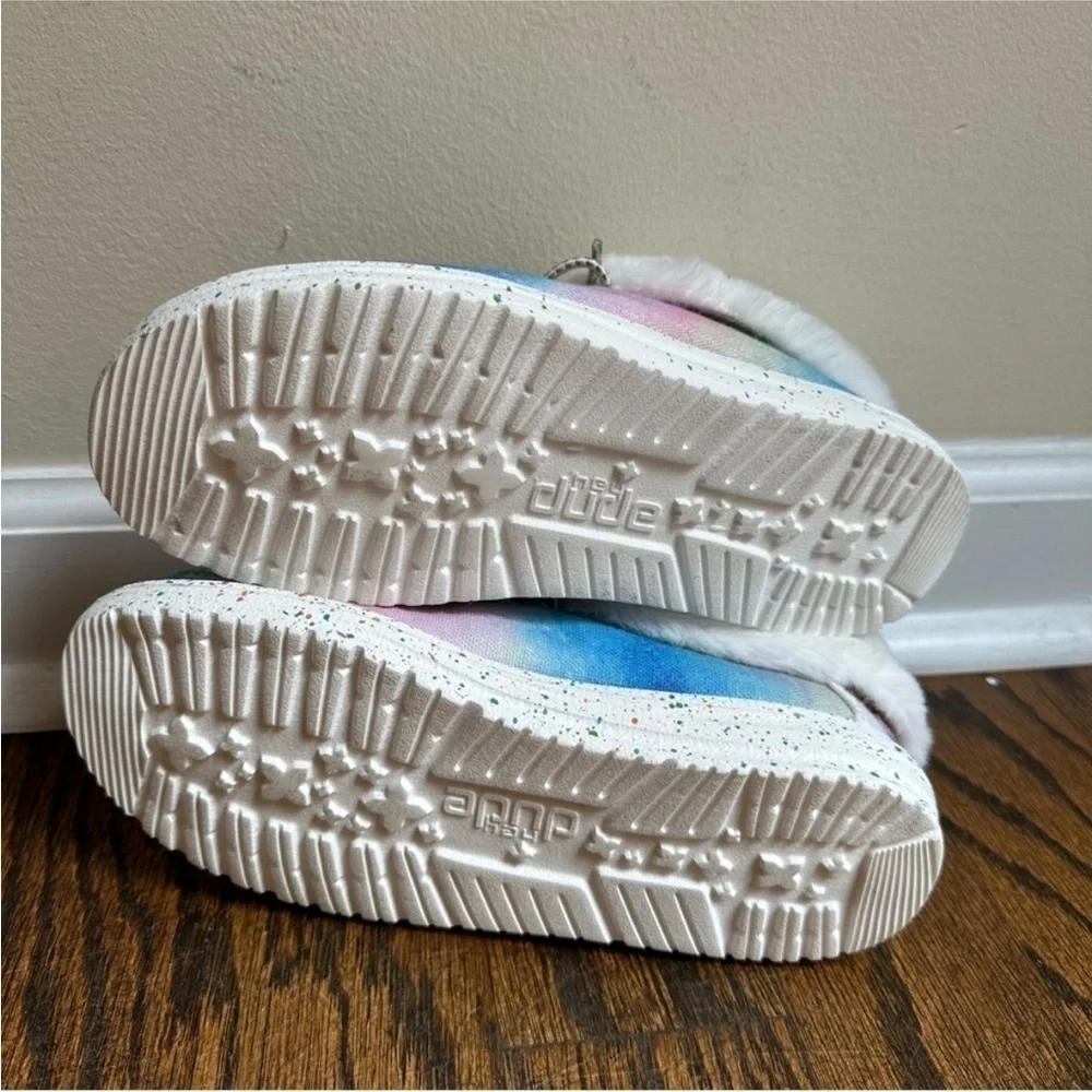 NWT Hey Dude Britt Fleece Lined Slip On Rainbow Dreamer Shoes Little Girls 3/4